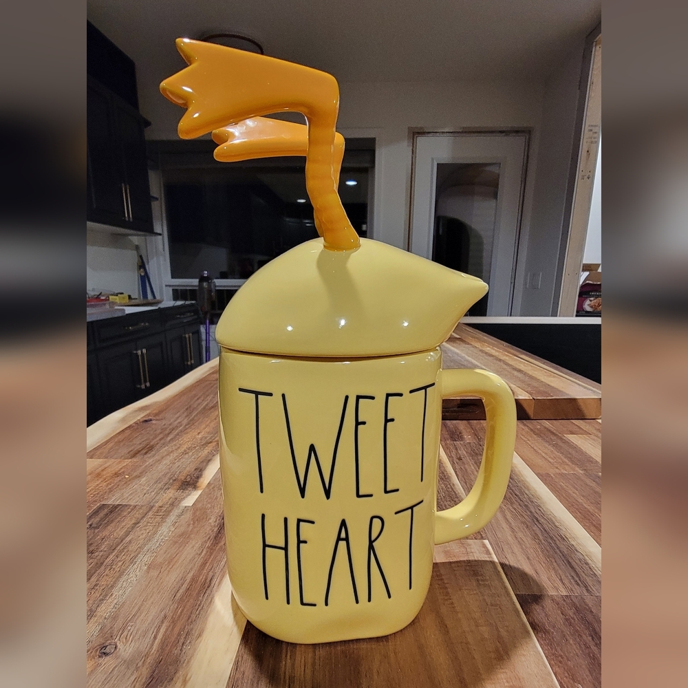 Rae Dunn Tweet Heart Mug with Topper